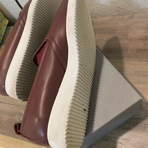 Everlane maroon leather loafers